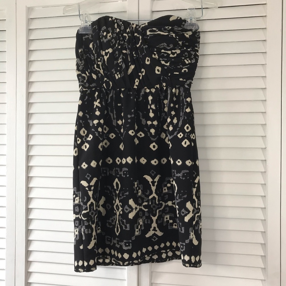 TWELFTH STREET By Cynthia Vincent Black Ikat Dress Size 2